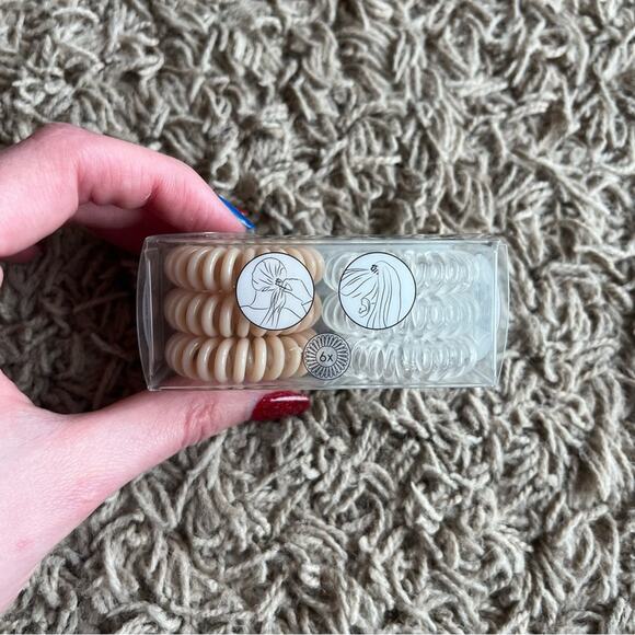 NEW! Haircare Sample Bundle - Picture 5 of 10